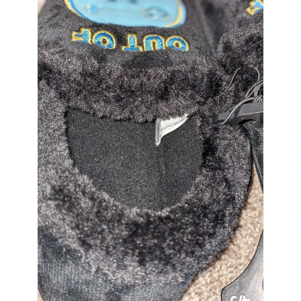 Wonder Nation Slippers Fuzzy Out of Control Gamer Shoes‎ Boys Size 4-5 NWT